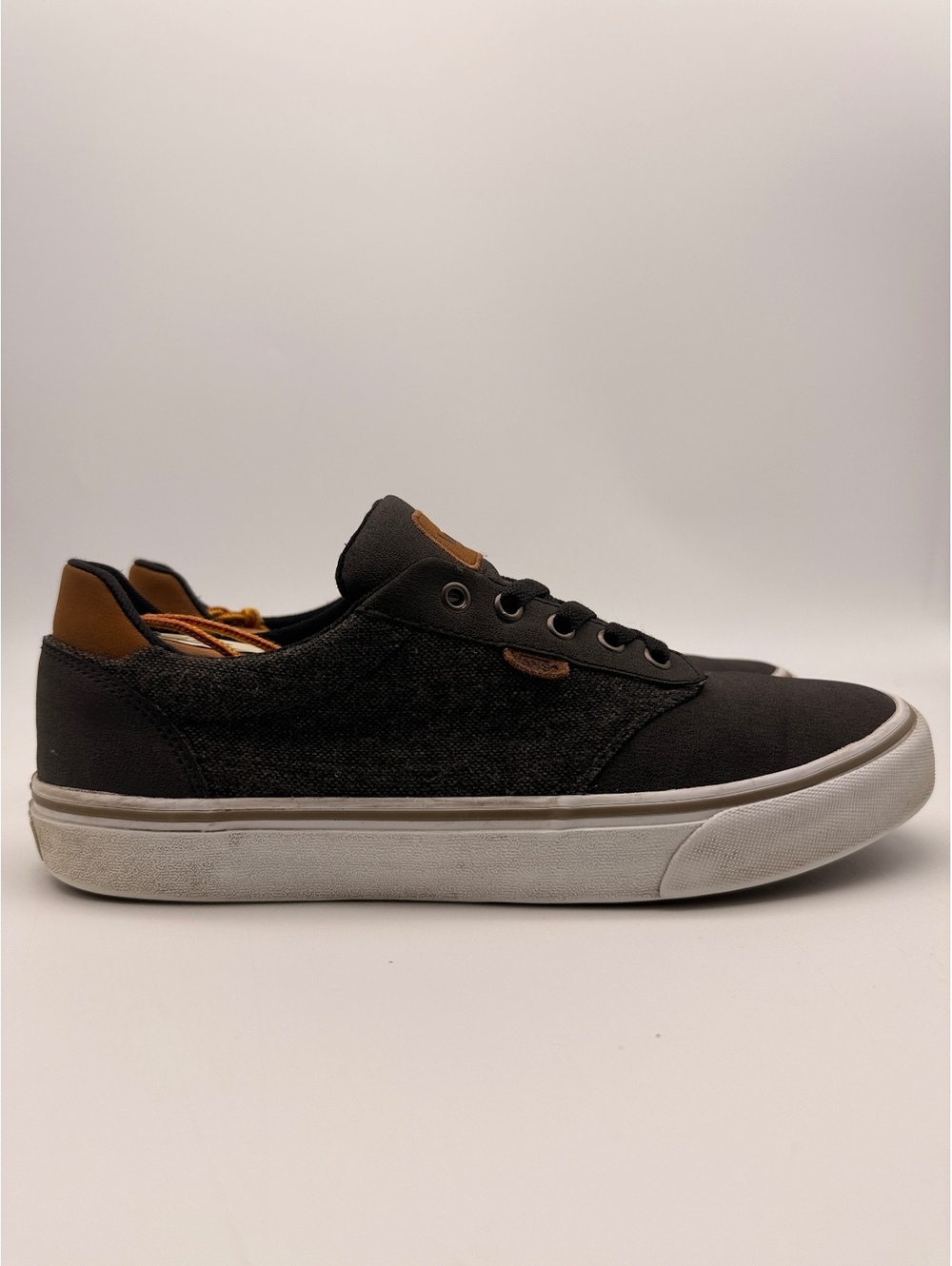 Vans Atwood Deluxe Mens Low Top Sneakers Gray Tweed Tan Leather Size 11